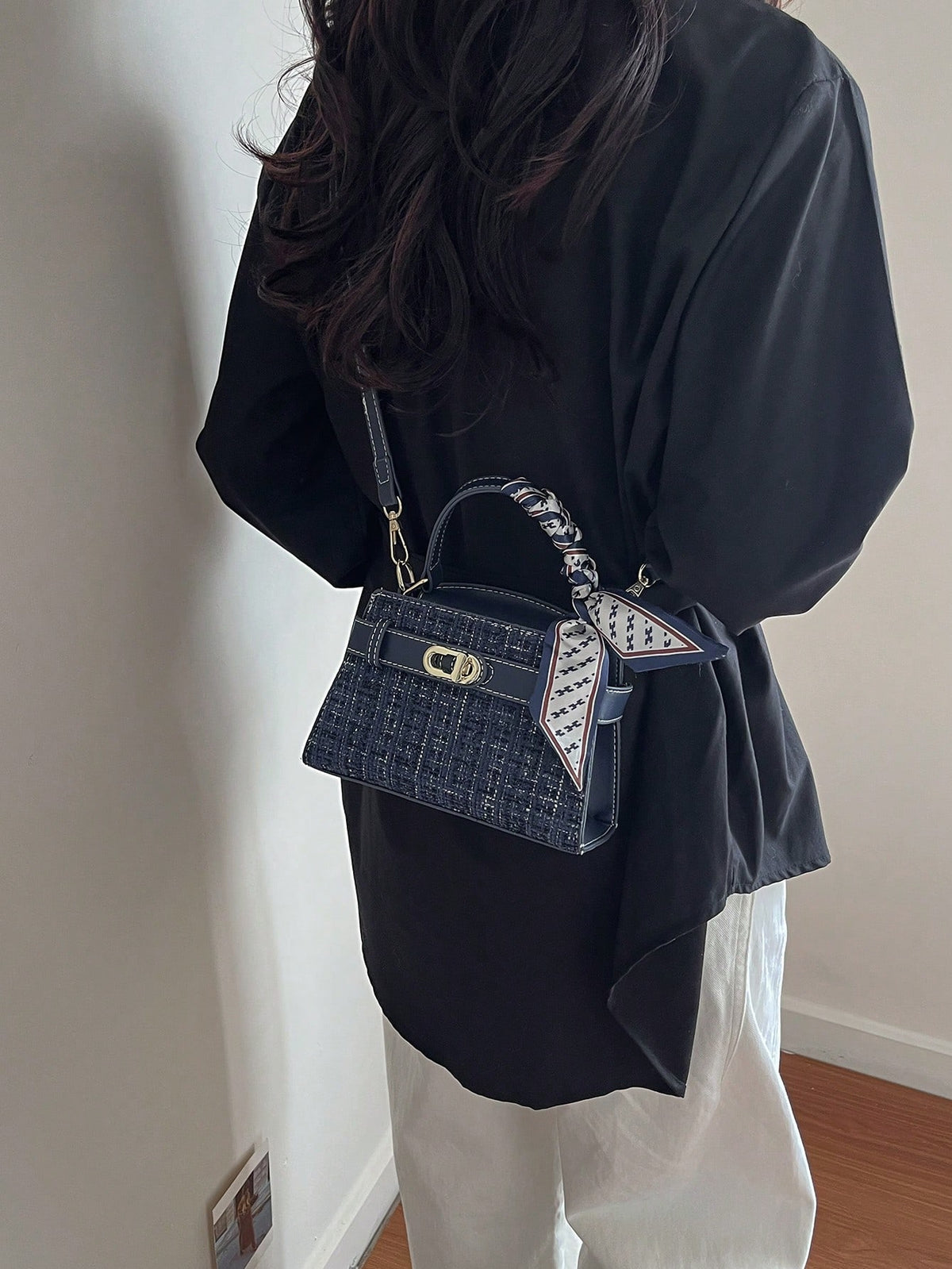 Women's Square Handbag Scarf Buckle Crossbody Mini Bag